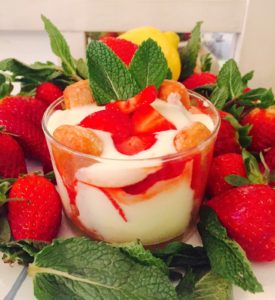 tapa-el-vino-en-un-barco-tapa-solidaria-almeria-los-cazadores-de-sonrisas